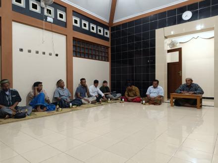 Mushola Kampung Glondong Saksikan Pembentukan Strukturalisasi Pengurus dan Takmir Masjid Nurul Huda 