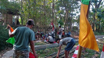 Pemuda Hamas Kepuh Wetan hias kampung jelang HUT Republik Indonesia