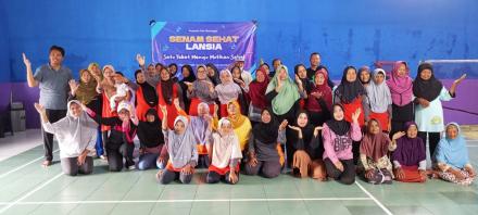 Senam Sehat Lansia Posyandu Seto Manunggal: Satu Tekad Menuju Mutihan Sehat