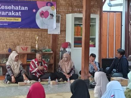 Sosialisasi Kesehatan Bagi Masyarakat “Seger Tanpa Dokter, Sehat Tanpa Obat”