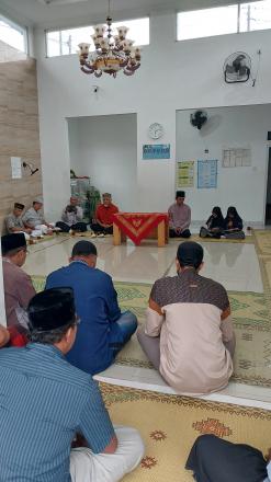 Pengajian Ahad Pon SD Negeri Mutihan Berlangsung Khidmat